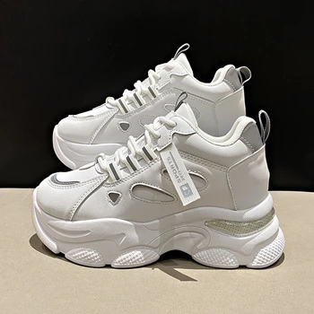 Белые женские кроссовки на платформе 2023, Осенняя спортивная обувь на шнуровке с толстой подошвой, женская дышащая обувь для ходьбы из искусственной кожи, женская