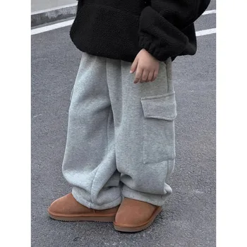 Зимние плюшевые детские брюки, новая Корейская детская одежда, брюки для мальчиков, утолщенные брюки, детские теплые повседневные детские брюки-карго 2023 года выпуска