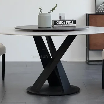 Минималистичный круглый стол из каменной доски, журнальный столик в маленькой квартире в стиле постмодерн с поворотным столом, обеденный стол, сервированный в ресторане