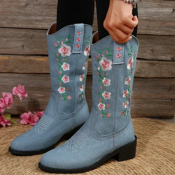 Модная женская обувь 2023 года, женские ботинки с рукавами, зимние ковбойские ботинки с острым носком и вышивкой, Однотонные ботинки средней длины на низком каблуке в западном стиле