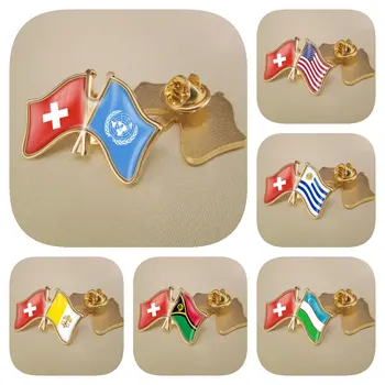 Швейцария и Организация Объединенных Наций Соединенные Штаты Уругвай Узбекистан Вануату Государство Ватикан с перекрещенными флагами дружбы на лацканах булавок